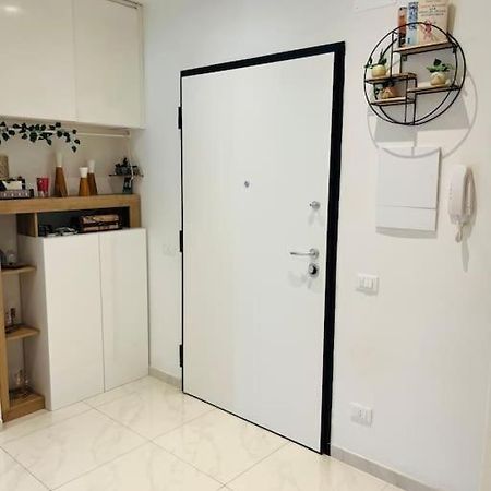 Orizzonte 5 Terre, Viale Italia 221 - Partenza Battelli 5 Terre La Spezia Bagian luar foto