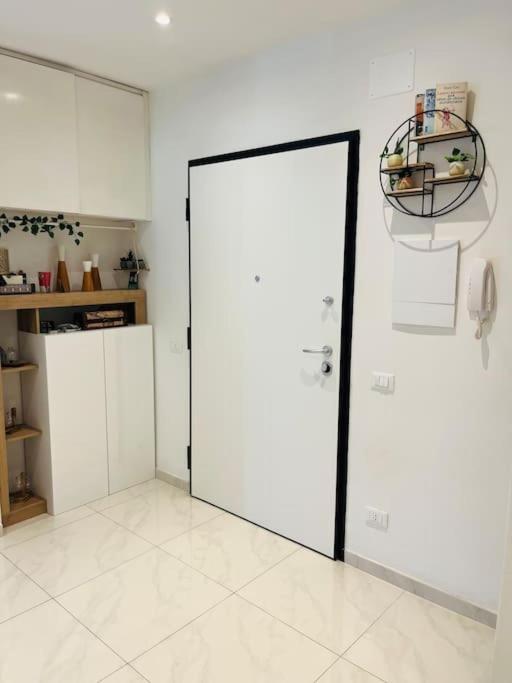 Orizzonte 5 Terre, Viale Italia 221 - Partenza Battelli 5 Terre La Spezia Bagian luar foto
