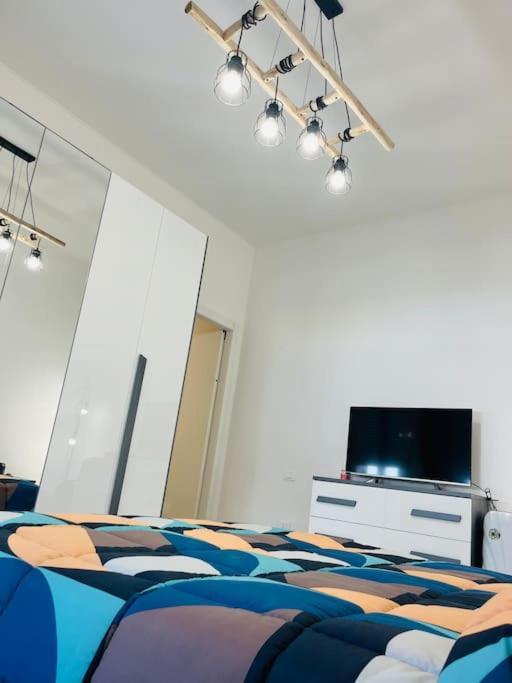 Orizzonte 5 Terre, Viale Italia 221 - Partenza Battelli 5 Terre La Spezia Bagian luar foto